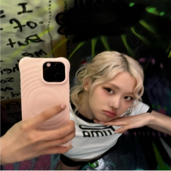 CASETIFY iPhone 15 Pro Ripple Case - Picture 4 of 4